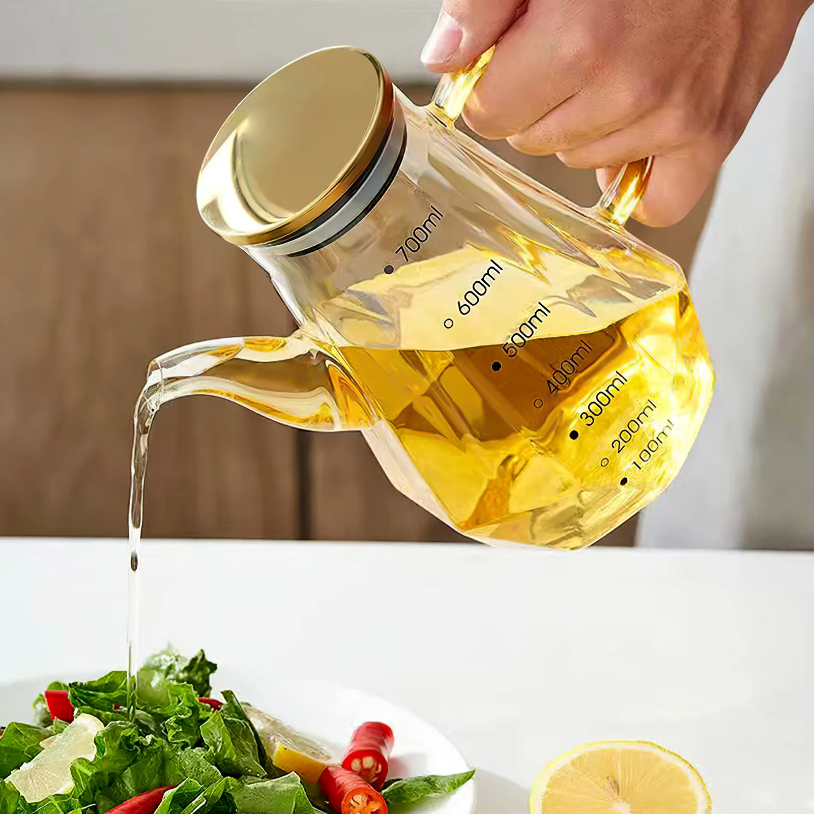 

Eagle Spout Soy Sauce Bottle 700ml Multi-Use Glass Oil Dispenser Cooking Oil Container Soy Sauce Container Simple Syrup Bottles