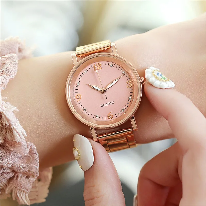 Montre à quartz avec bracelet en fer pour femme, mode populaire