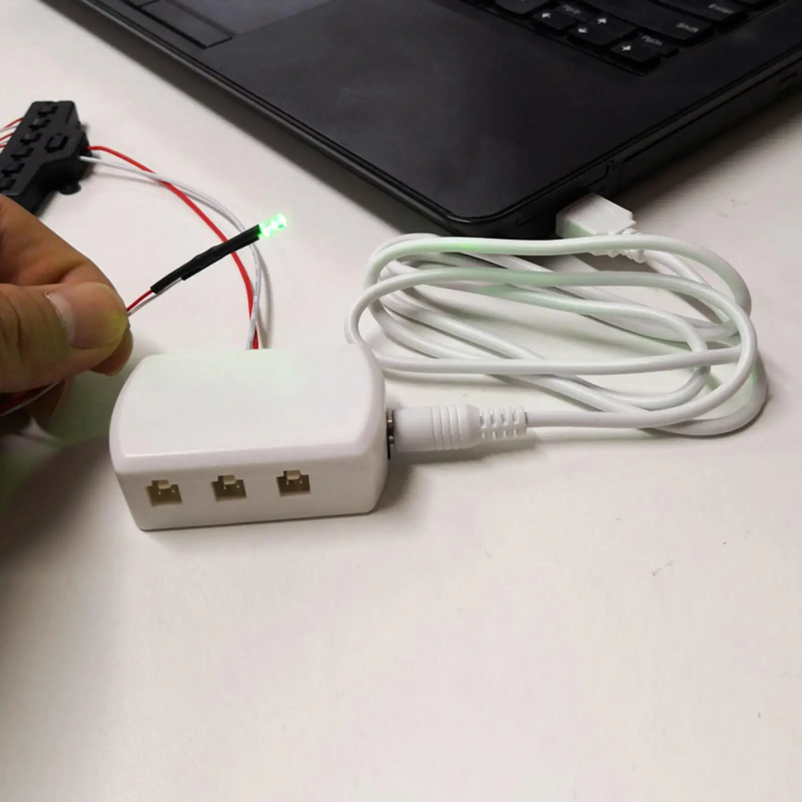 

5 В USB-блок питания, 12 портов, USB-разъем, выходная мощность для миниатюрной модели сада, поезда, модели зданий, железной дороги, уличный фонарь