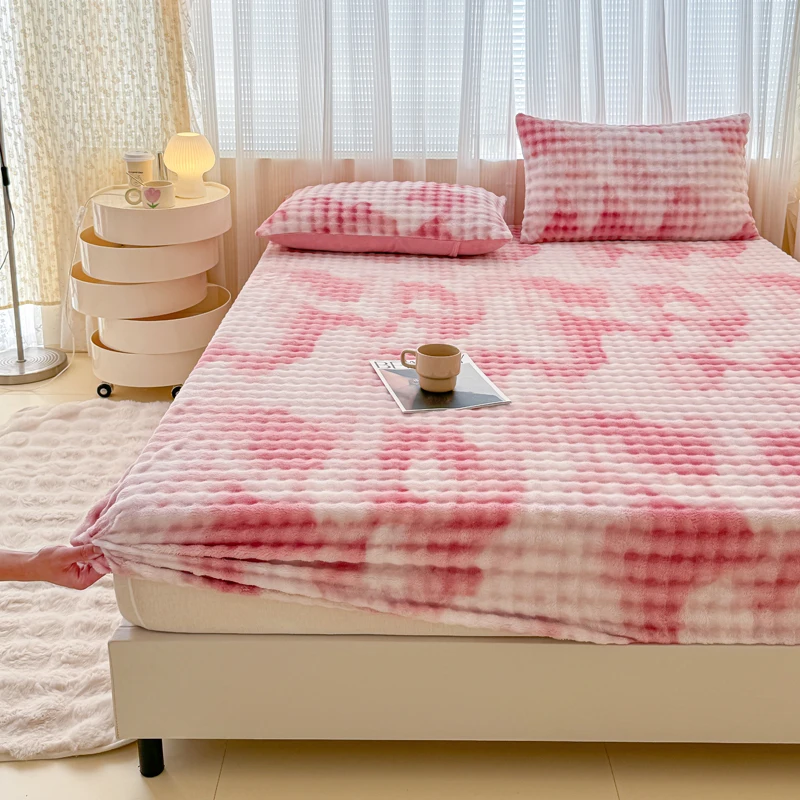 3pcs Warm Milk Velvet Fitted Sheet Set, Pink Tie Dye Design Bedding with Pillowcase, Comfortable Solid Color Plaid Bed Covers