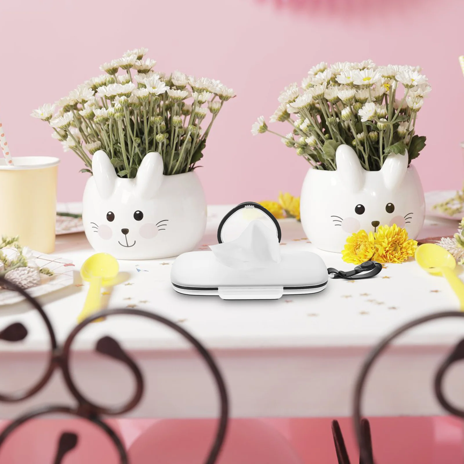 Soporte de toallitas para bebé, portátil, compacto, ligero, tapa de corazón, gran capacidad, sello húmedo, dispensador de toallitas para guardería de viaje