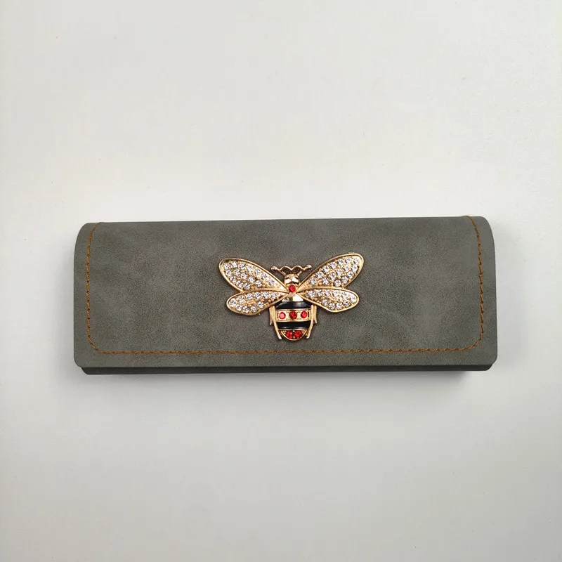 Hard-Shell กรณีแว่นตาผู้ชายผู้หญิงแว่นตา PU หนังแบบพกพา Anti-Extrusion แว่นตากันแดดกล่องเก็บแว่นตาพับกระเป๋า