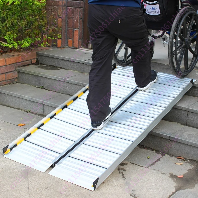 Silver Barrier-free Aluminum Alloy Ramp Board Portable Non-slip Folding Mobile Staircase Ramp Climbing Step Pad