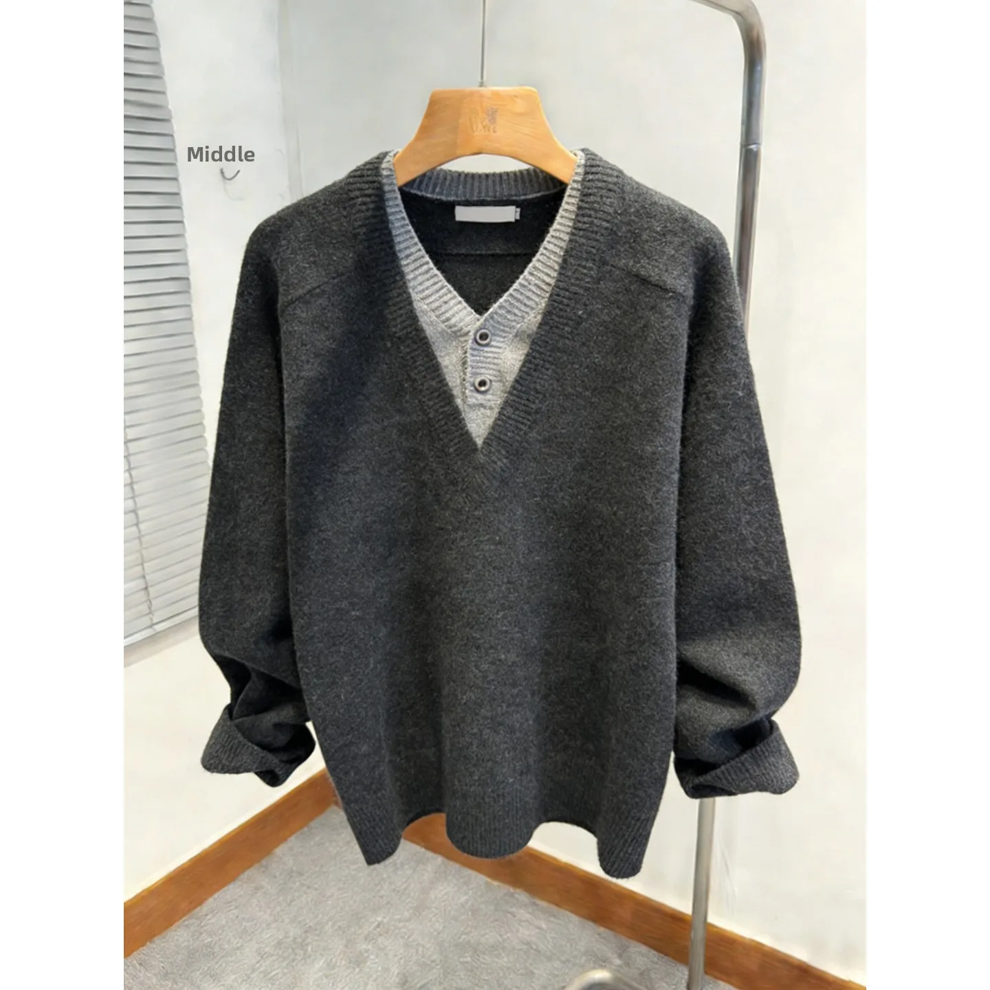 

Men's Autumn Winter Knitted Sweater Button up V-Ne Fake Two-Piece Sle Casual Comfortable Soft Thiened Long Sve Sweater