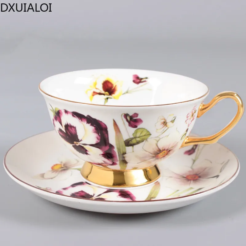 Ceramic European Coffee Cup and Saucer Small Fresh Bone China Ceramic Cup  mug Afternoon Tea Flower Tea Cup 200ML DXUIALOI gift