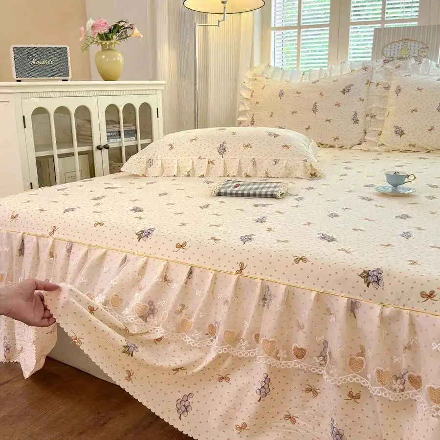 3pcs Bed Skirt Set (1 Bed Skirt + 2 Pillowcases), With Lace Trim, Floral Style, Soft And Skin-Friendly For All Seasons, Suitable
