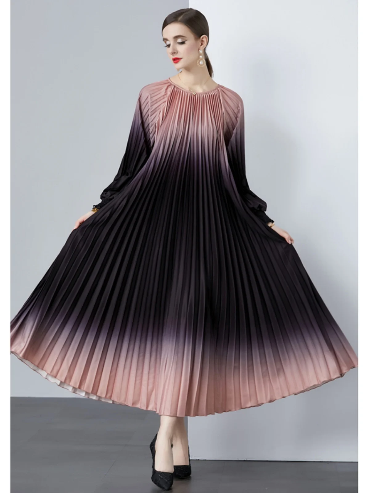 

Miyake Pleated 5.5 Meters Oversized Skirt, Organ Pleated Dress, Versatile Age-reducing Mother Outfit