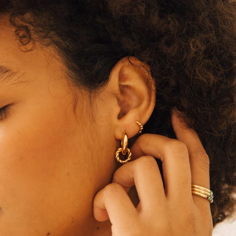 Fashion Twisted Circle Double Hoop Earrings for Women Gold Plated Geometric Round Mini Huggie Earring Statement Vintage Jewelry