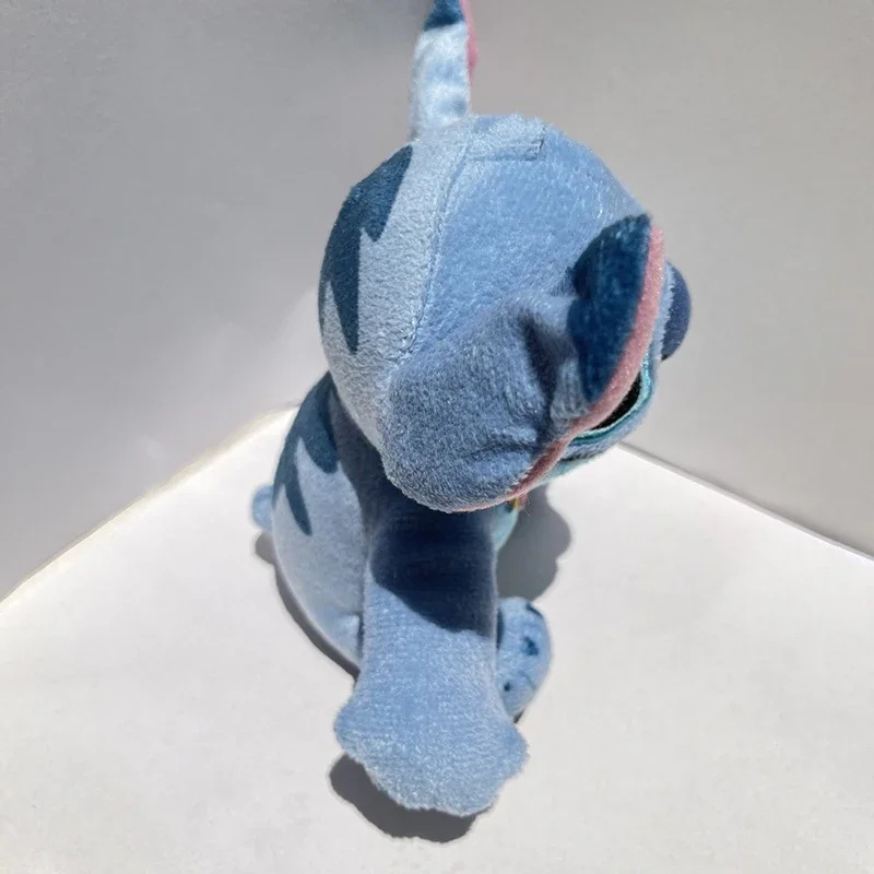 Disney 15cm Lilo and Stitch Plushs Toys ghirlanda Anime Plushie Stich Dolls cuscino simpatico peluche Gifst per il compleanno dei bambini