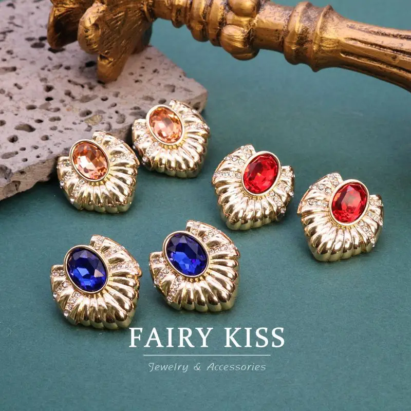 French Retro Love Glass Inlaid Royal Court Style Earrings Mid-Ancient Style Special Interest Light Luxury Advanced Sense