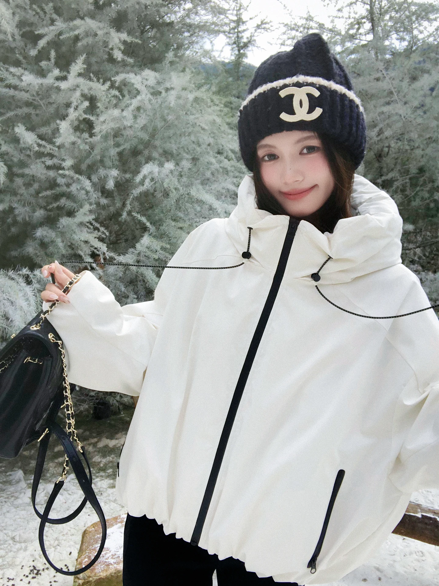 

Waterproof Du down Jaet Outdoor Sports Casual Tee-Proof Coat High Densi Windproof New Model Merriest Plum Blooming