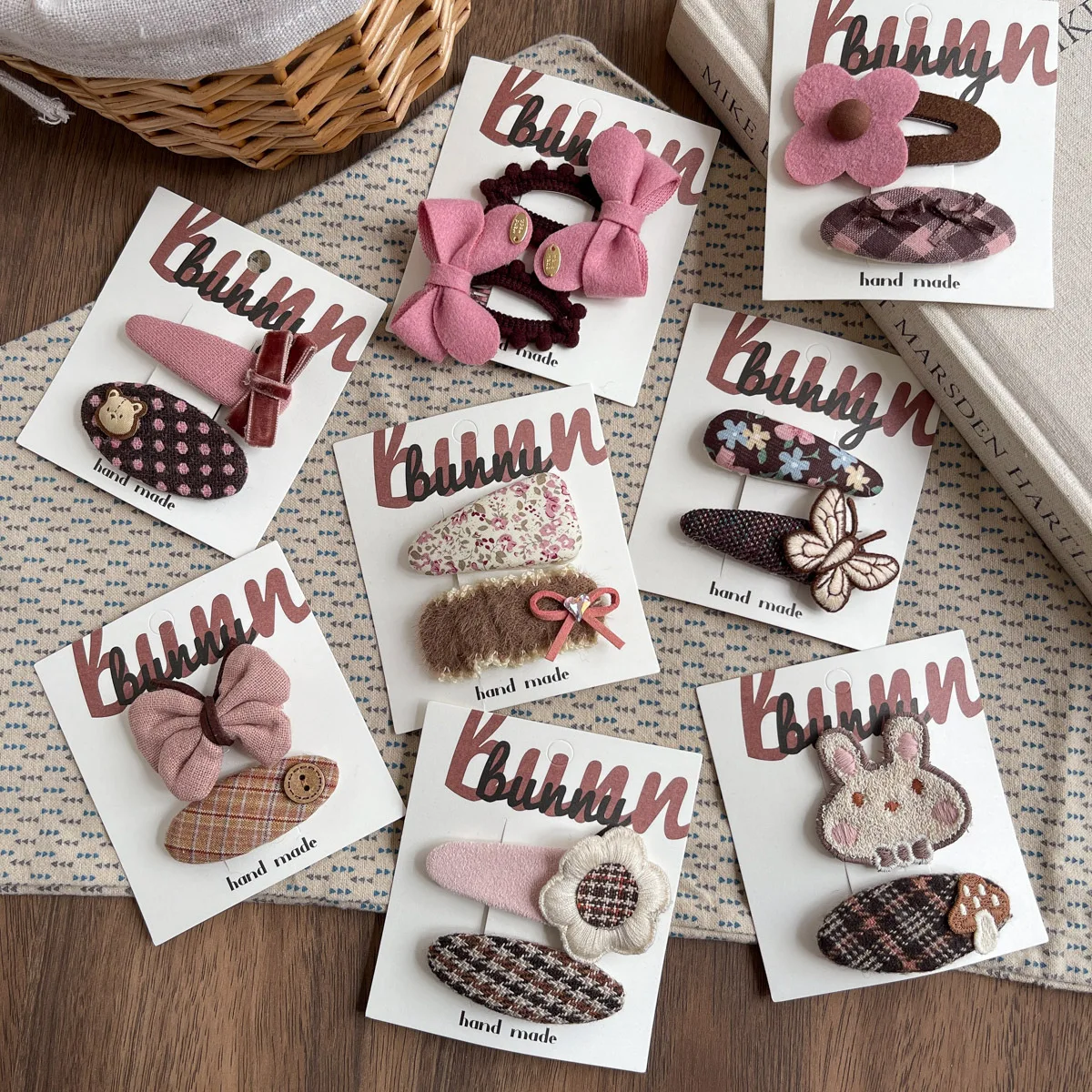 مشابك شعر من القماش الكوري مكونة من قطعتين من مشابك الزهور على شكل فيونكة باللون الوردي والبيج للفتيات والأطفال وإكسسوارات الشعر اللطيفة