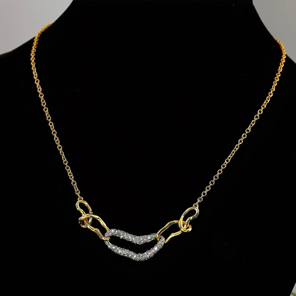 European and American Genius Geometric Irregular Lips Pendant Zircon Necklace Light Luxury High-end Clavicle Chain Versatile New
