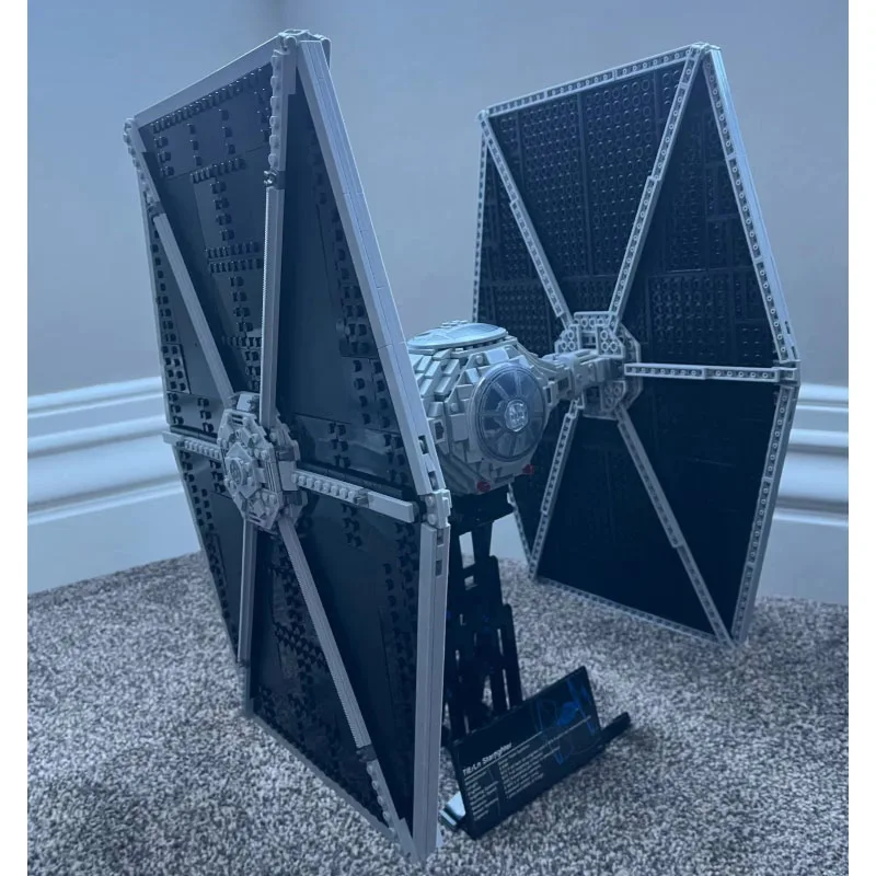 Stock 1685PCS Star Battle TIE Fighter Imperial Flagship Space Model Building Blocks Toy Brick Gift, Compatible with 75095 35007 view 2
