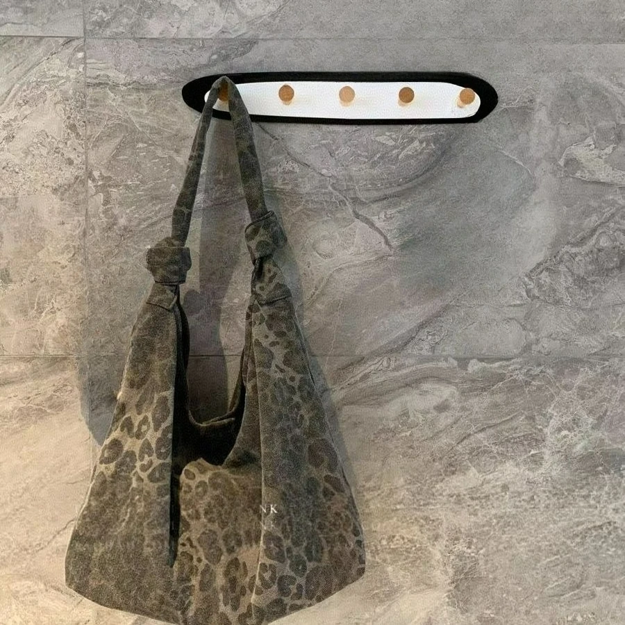 

Korean Retro Niche Leopard Print Large Capacity Single Shoulder Tote Bags for Women's 2025 Autumn/winter Commuting Shopping Bag