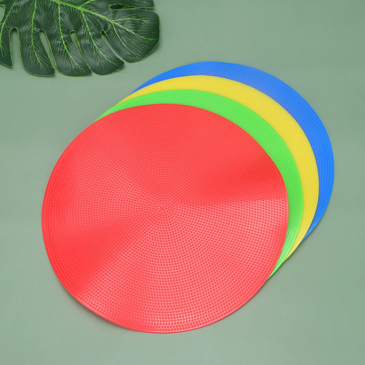 

4 Pcs Round Landmark Mat Football Soccer Practice Equipment Games Day Marker Dish