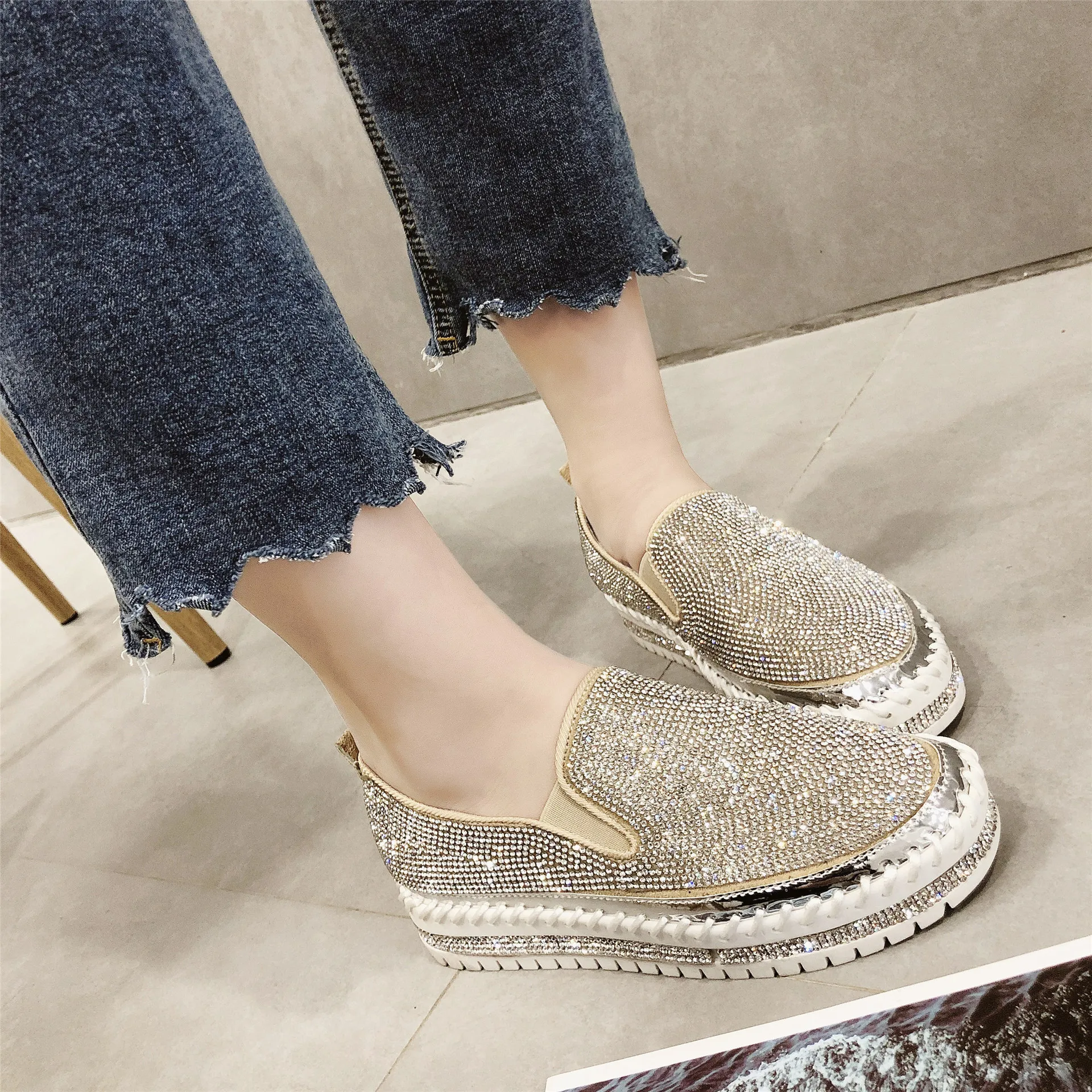 Shoes Woman 2024 Female Footwear Slip-on Crystal Casual Sneaker Round Toe Clogs Platform Modis New Dress Slip On Rhinestone Summ