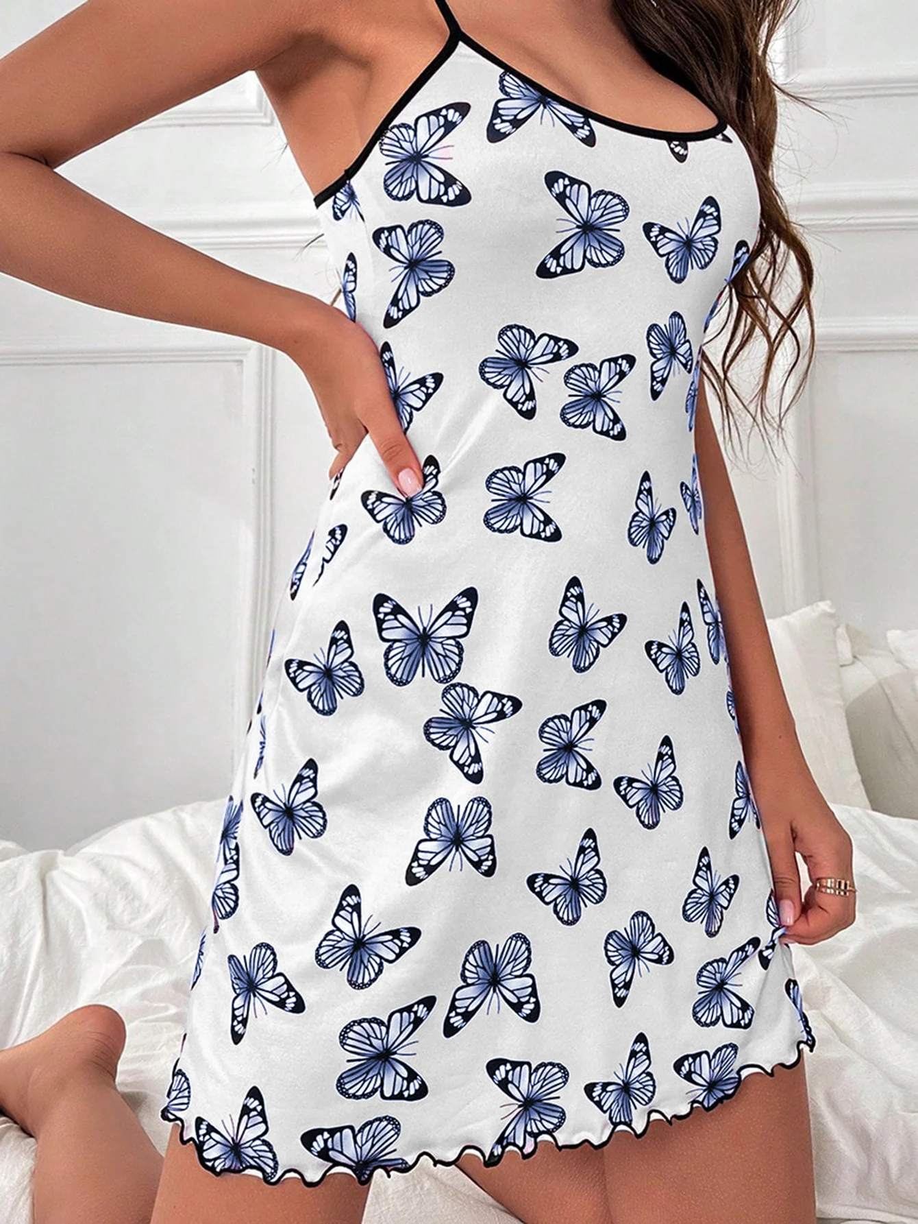 Sleep Dress Butterfly Print  Nightdress Sexy Round Neck Split Thigh Nighties Skinny Ladies Nightgown Cute Loungwear