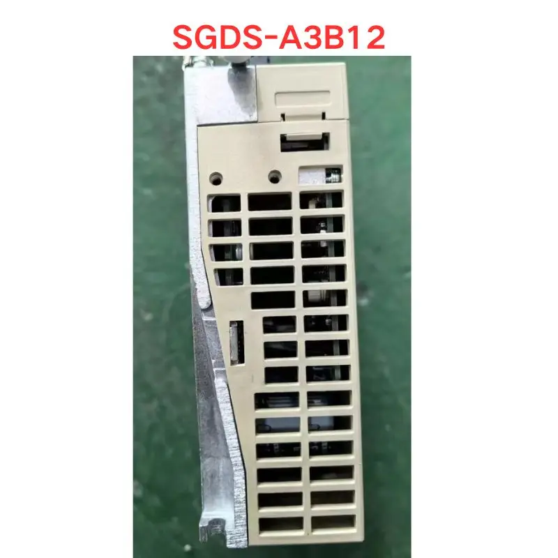 

Used SGDS-A3B12 drive Functional test OK