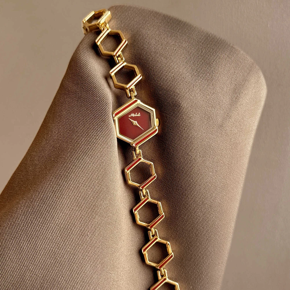 Vintage Fashion Women's Watch Hexagonal Red Dial Watches for Ladies Gold Hollow Chain Bracelet Minimalist Party Dress Wristwatch