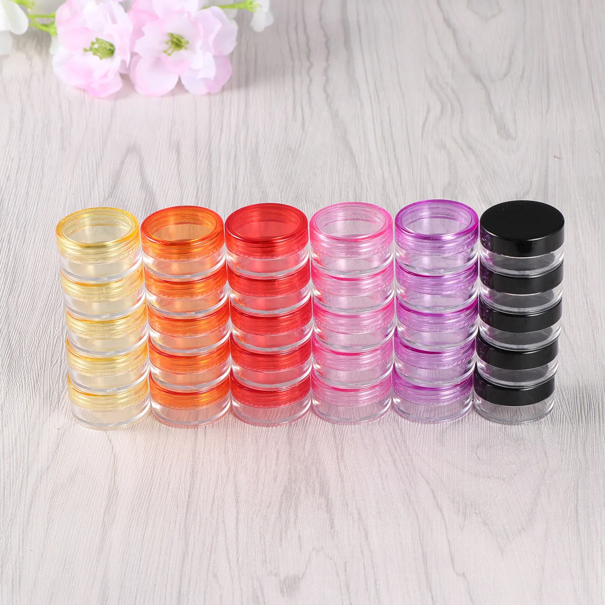 

50Pcs 5g Mini Portable Plastic Round Pot Bottles Travel Sample Empty Container for Facial Cream Shampoo Lotion (Ten