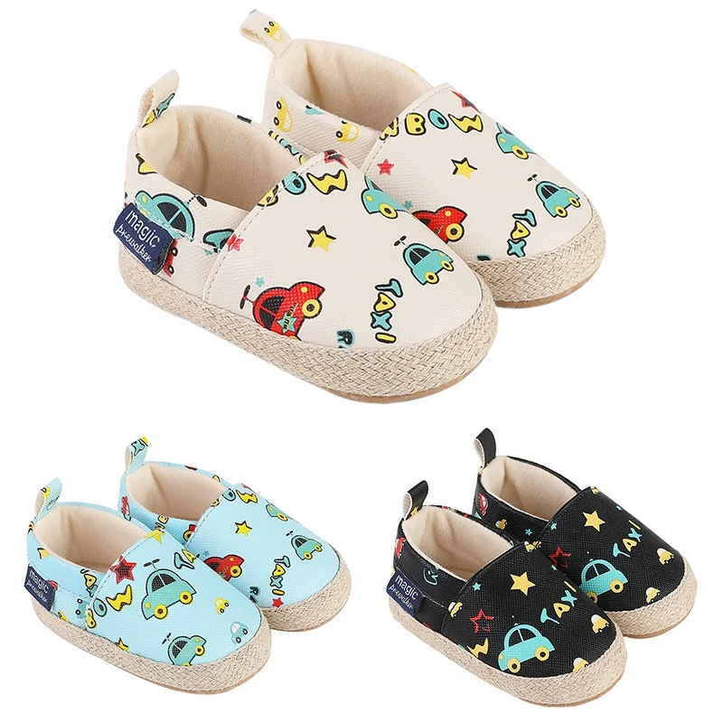 Zapatos de cuero PU con estampado de coche para bebés, zapatos antideslizantes para primeros pasos, suaves e informales, primavera y otoño