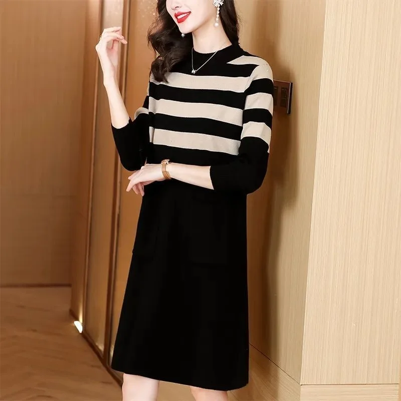 High End Farbe Blockiert Streifen Gestrickte Kleid Frauen Herbst Winter Pullover Kleid Lose Mid-länge Pullover Pullover Bodenbildung Shirt