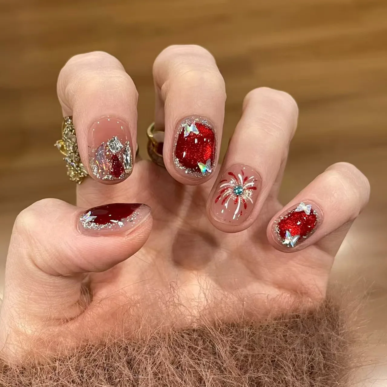 24 STKS Vierkante Nepnagels Rode Beer Cat Eye Druk op Nagels 3D Boog Frans Ontwerp Schattig Zoet Ins Stijl Festival Kunstnagels voor Meisje