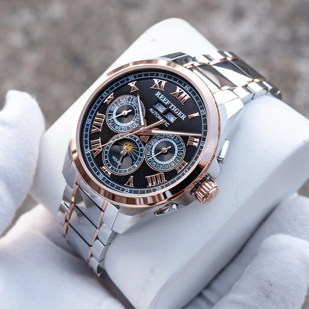Reloj Reef Tiger Clásico para  - Moonphase Complication Watch reseña y precio