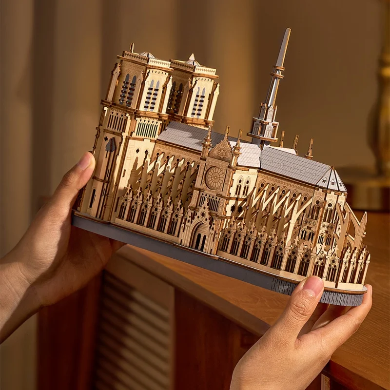 

3d Assemble Model: Notre Dame De Paris Model Kit - 330 Pcs Diy Assembly 257×126×228mm Intelligence Development Architectural Toy
