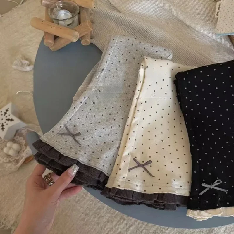 

Брюки-клеш с кружевной отделкой и рюшами для маленьких девочек, универсальные длинные расклешенные брюки в корейском стиле в горошек на осень-весну