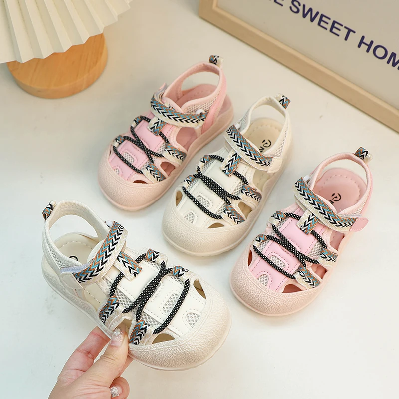 2024New Children's Sandals Summer Breathable Non-slip Toe Hollow Girls' Sports Sandals Beautiful Fashionable Outdoor Beach Shoes