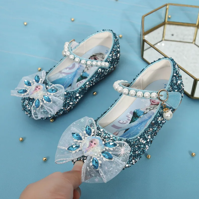 

Детская повседневная обувь с блестками и бантом, весенняя обувь из искусственной кожи принцессы с кристаллами для девочек, противоскользящая ​ Синие, серебряные туфли, размер 25-36.