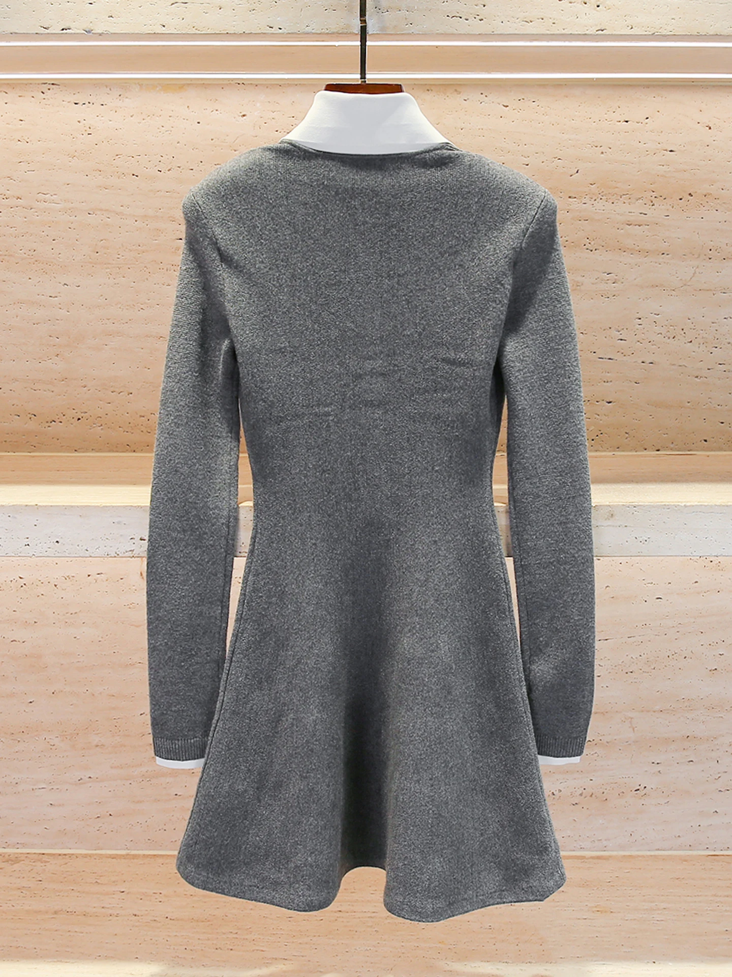 Dr tricoté taille haute avec décoration florale 3D, tissu confortable de poids moyen pour le printemps et l'automne