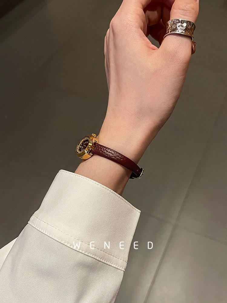 New Red Women'S WatchLight Luxury Style2026Model High-End And ExquisiteSmall And Delicate Women'S WatchA Perfect Gift For Ladies