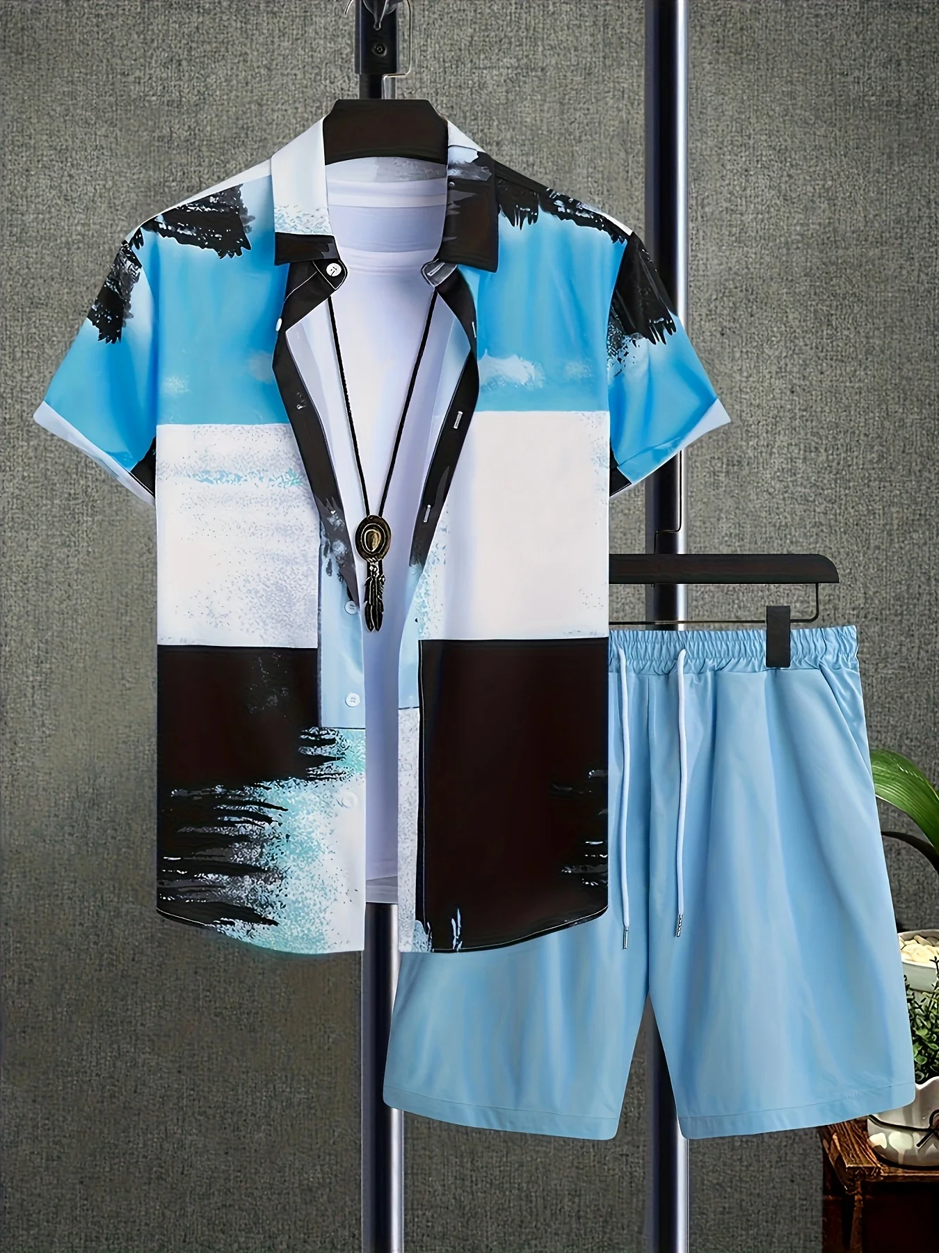 New Irregular Striped Print Mens Shirt and Beach Shorts Set Street Style Relaxed-Fit Short-Sleeve Shirt and Shorts Two-Piece Set