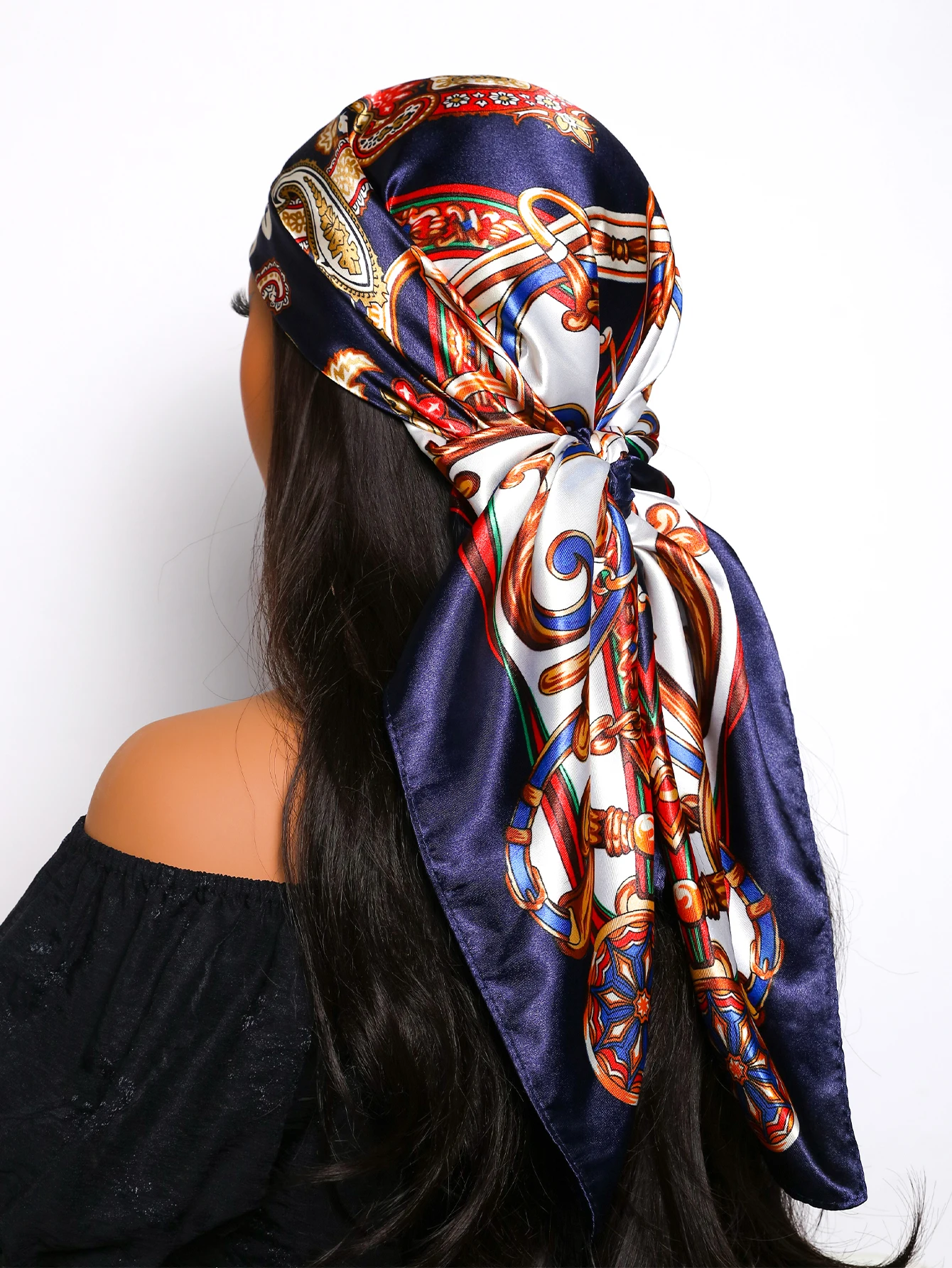 Luxury Chain Carriage Satin Square Scarf 90x90cm, Women Multi‑purpose Headscarf Neck Shawl Fashion Gift