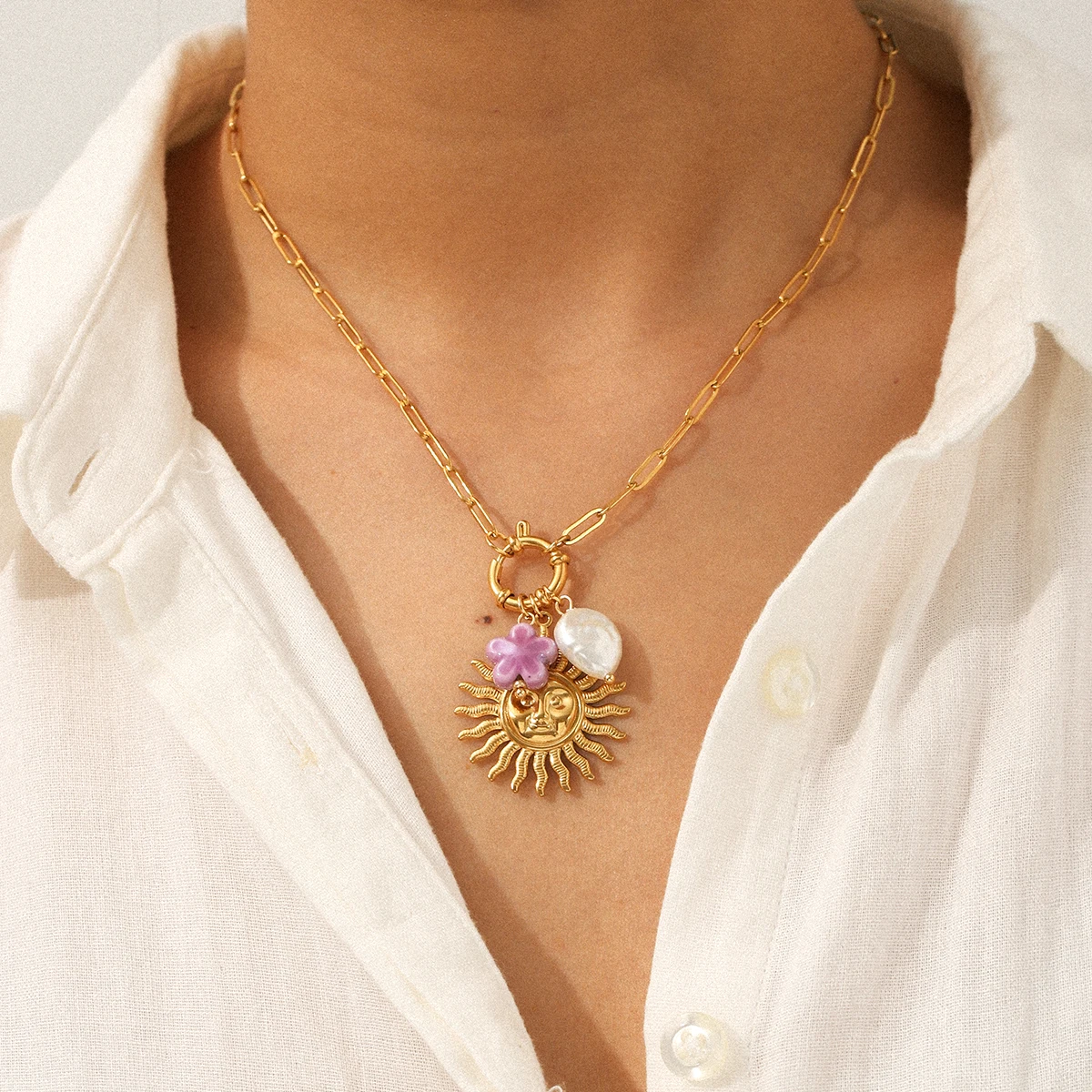 

Huang Chao Fashion stainless steel 18k gold plated hammered sunflower necklace pendant geometric charm jewelry