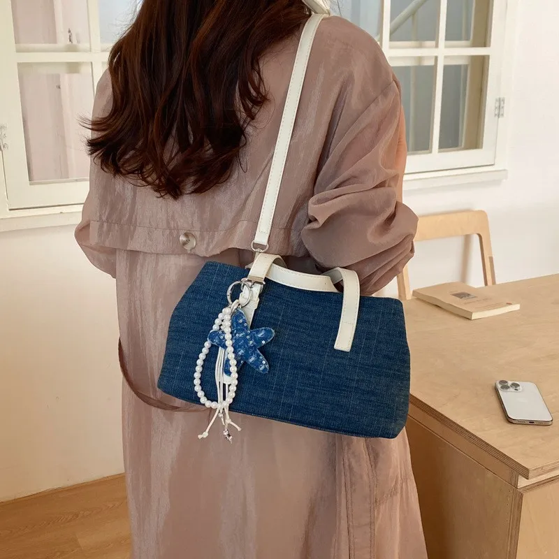 Large Capacity Denim Slouchy Crossbody Bag - close-up view