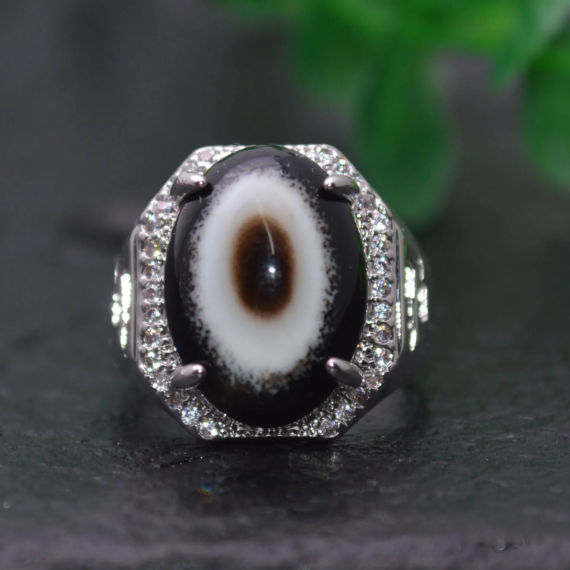 High Quality Rhinestone Crystal Setting Natural Dzi Agate Black Eyes Adjustable Brass Ring For Men Birthday Gift Jewelry