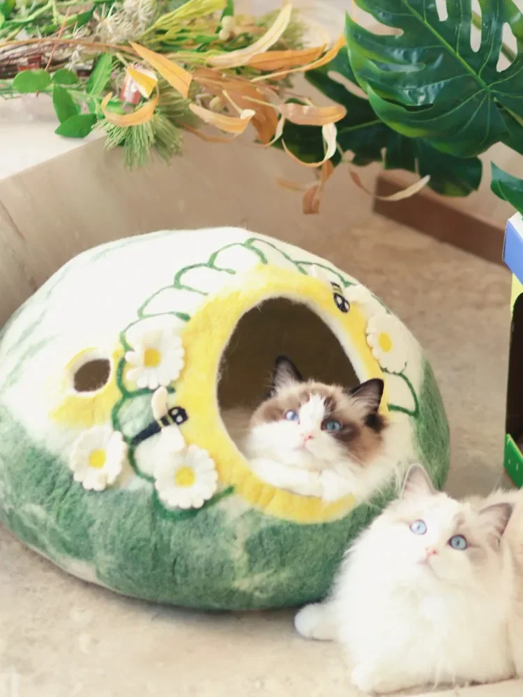 

Original design handmade wool felt cat's nest forest cat's nest Christmas warm cat bed magic house deep sleep