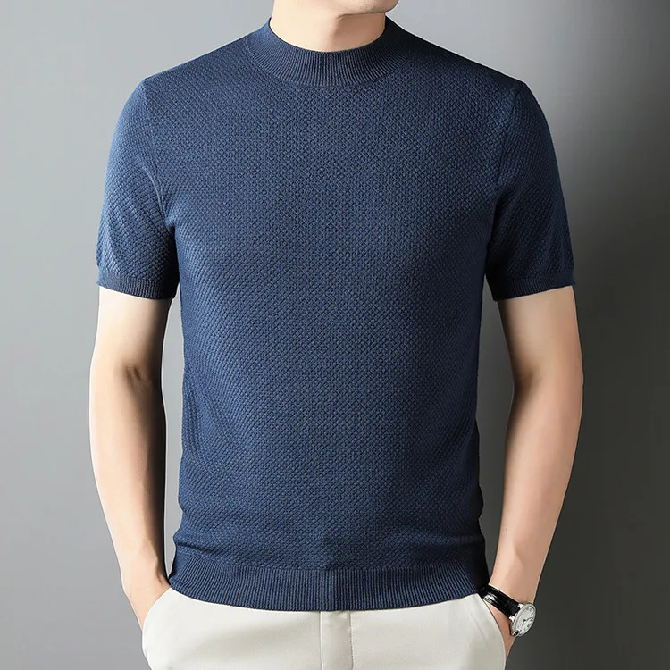 

Men's trendy warm sweaters for autumn and winter