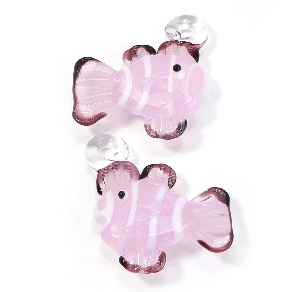 

2Pcs 38x32mm Glass Fish Beads Charms Clownfish Charm Pendants for DIY Craft Making Lampwork Animal Charms Necklace Earrings