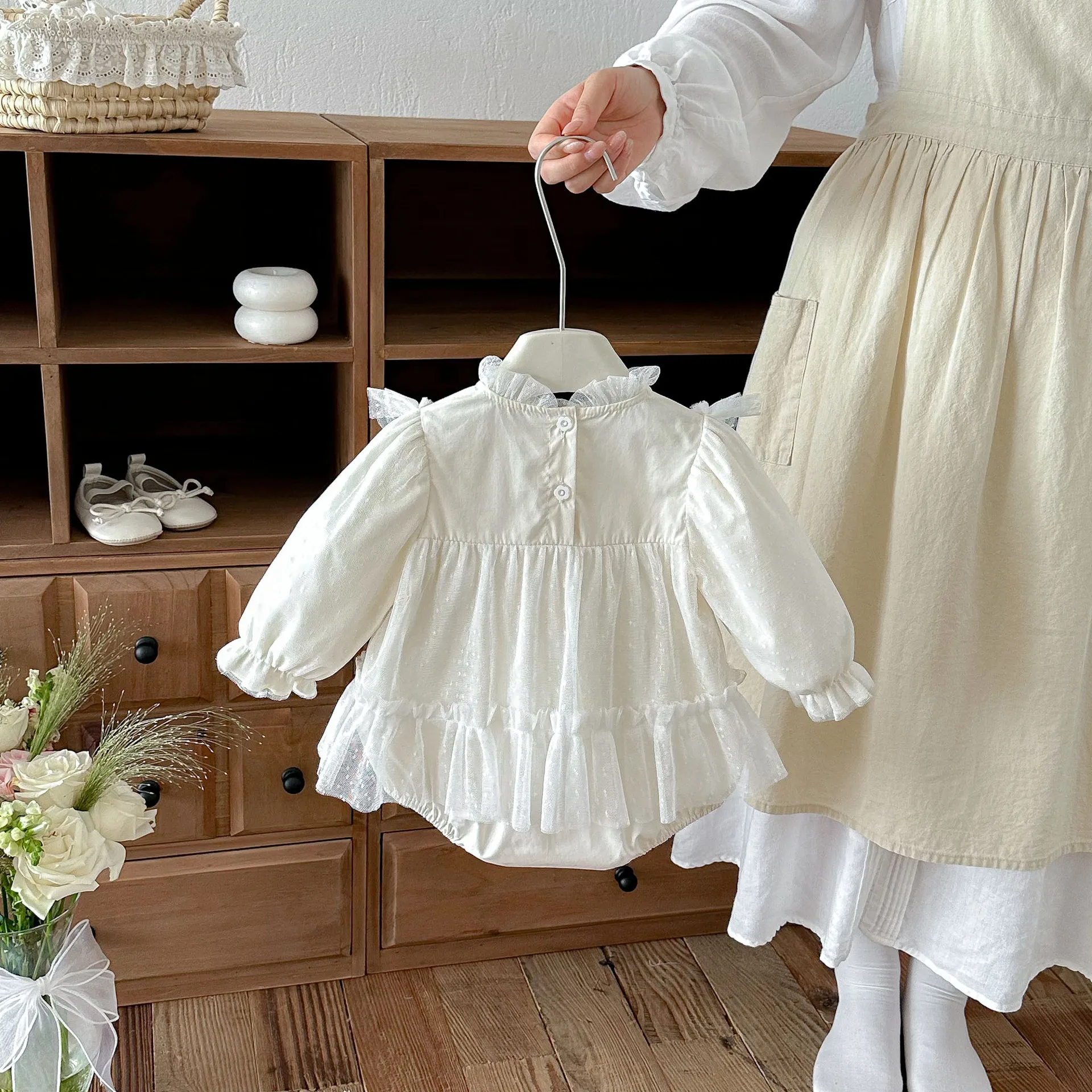 Newborn Baby Clothes 2026 Autumn Baby Girls Long Sleeve Bodysuits Lace Patchwork Princess Skirt Romper