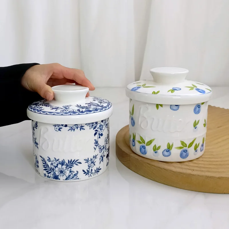 

Креативные сине-белые фарфоровые банки для специй в форме курицы, керамические кухонные контейнеры для дома, влагонепроницаемые, с крышкой, ручная работа