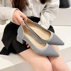 Single Shoes Women's 2023 New Versatile Knitted Shoes Thick Heels and Pointed Toes Slip on Mesh Light Pumps 40 Zapatos De Mujer