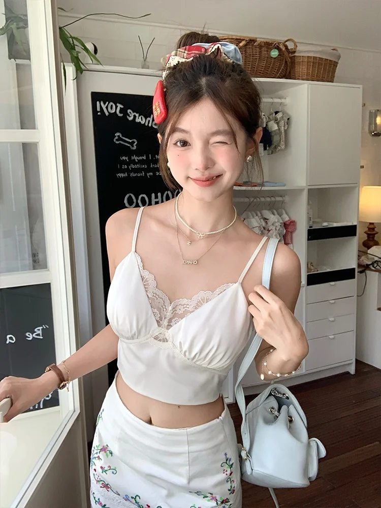 

Женский летний топ-майка Acaine Pure Desire с V-образным вырезом и кружевными вставками, базовый слой, облегающий крой, из полиэстера