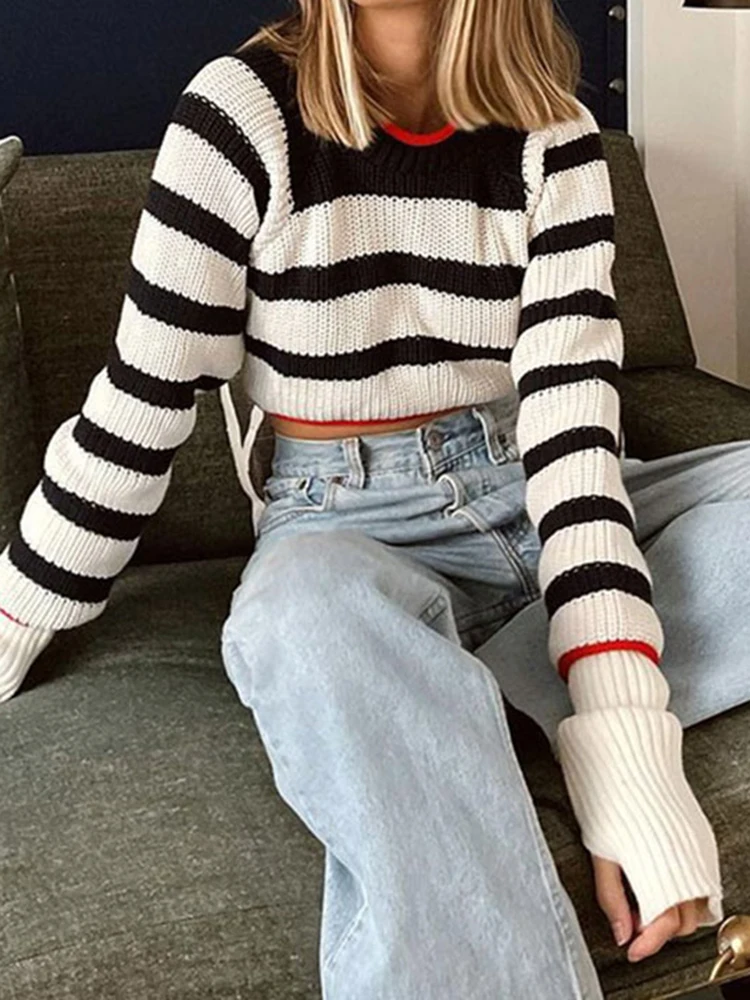 Striped Knitted Pullover Women Fashion Lace-up Backless Sweater Elegant Casual Long Sleeve Knitwear Lady O Neck Short Jumper