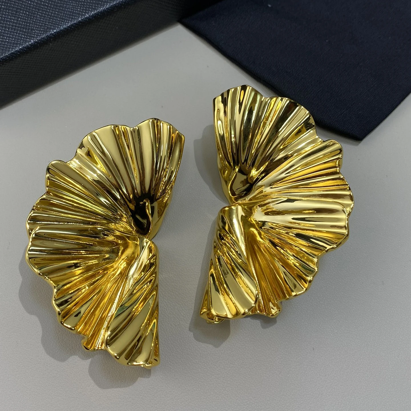 Fashion Europe Famous Designer Brass Plated Gold Big Earrings Women Luxury Jewelry