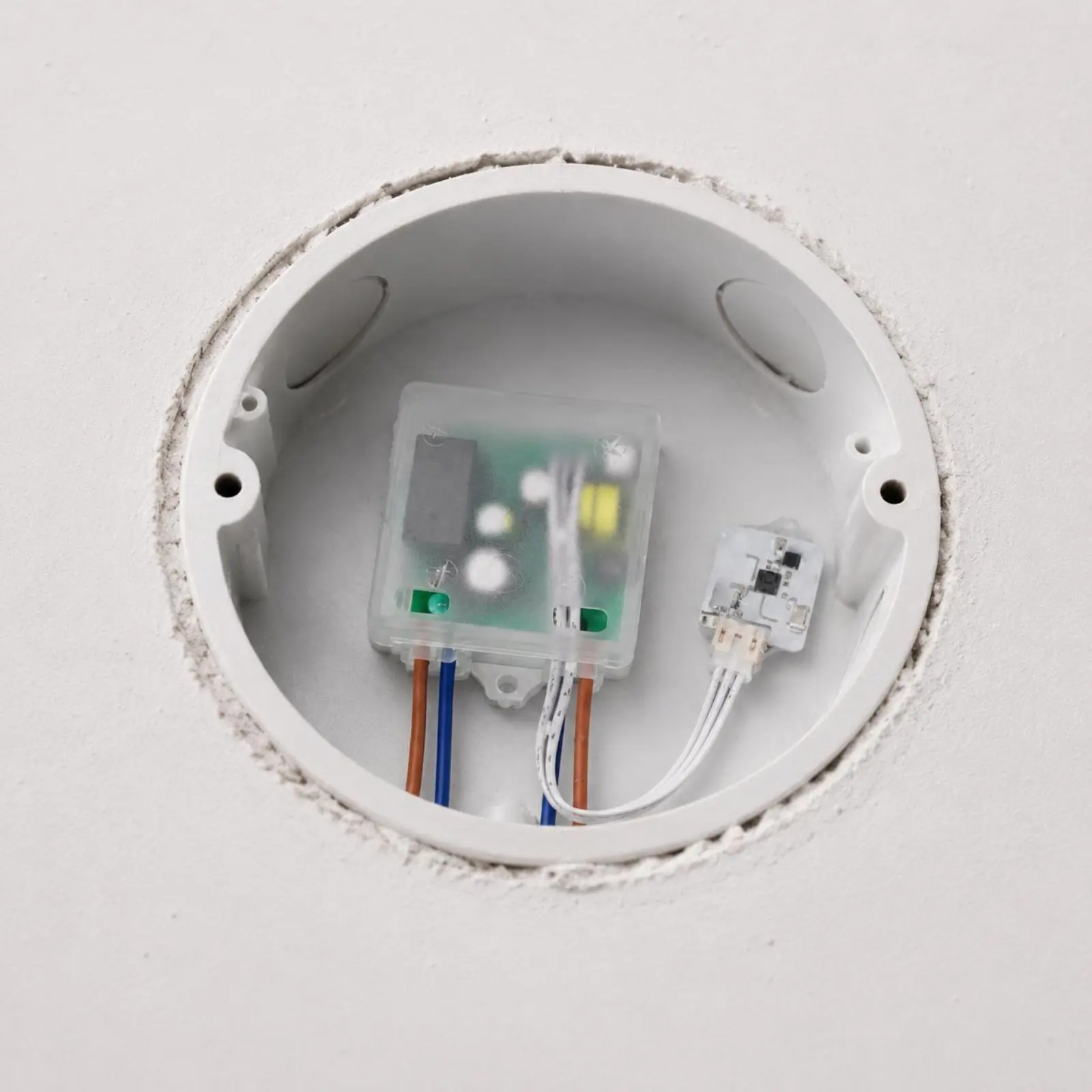 Millimeter-Wave Presence Sensor Module Compact 24G Human Presence Sensor Home Automation Device High Sensitivity